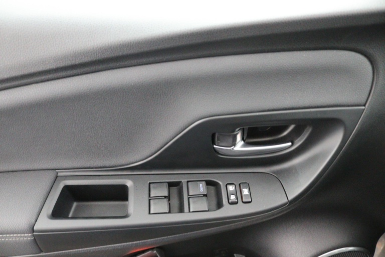 Toyota Yaris - 1.5 Hybrid Executive 33