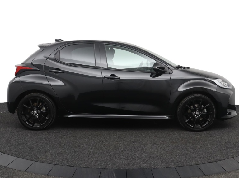 Toyota Yaris - 1.5 Hybrid Executive 13