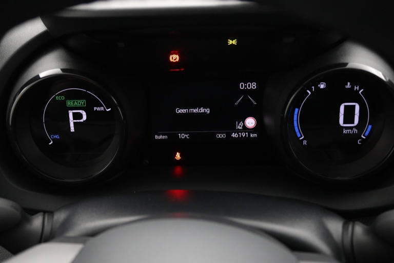 Toyota Yaris - 1.5 Hybrid Executive 6