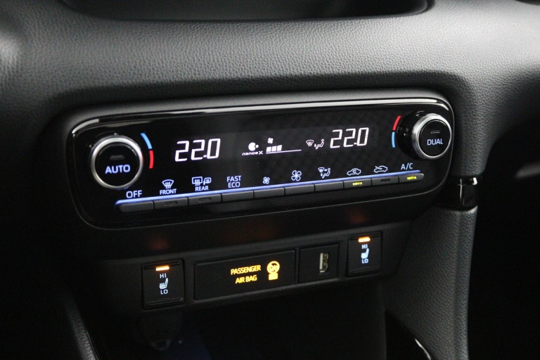 Toyota Yaris - 1.5 Hybrid Executive 7