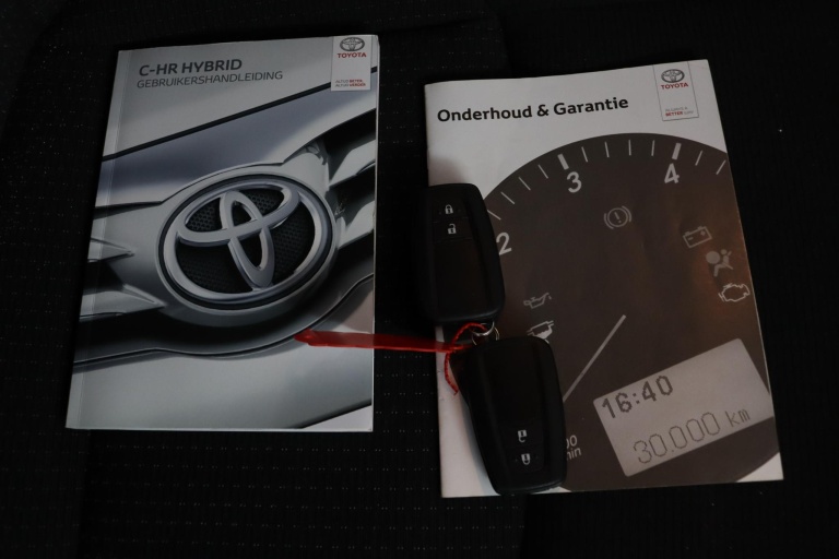 Toyota C-HR - 1.8 Hybrid Dynamic 11