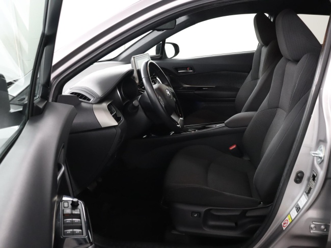 Toyota C-HR - 1.8 Hybrid Dynamic