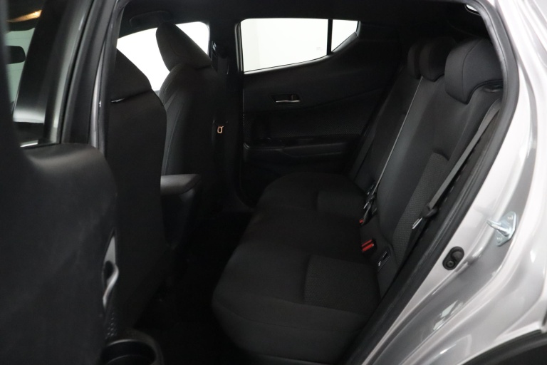 Toyota C-HR - 1.8 Hybrid Dynamic 18