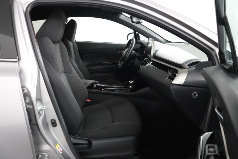 Toyota C-HR - 1.8 Hybrid Dynamic 22