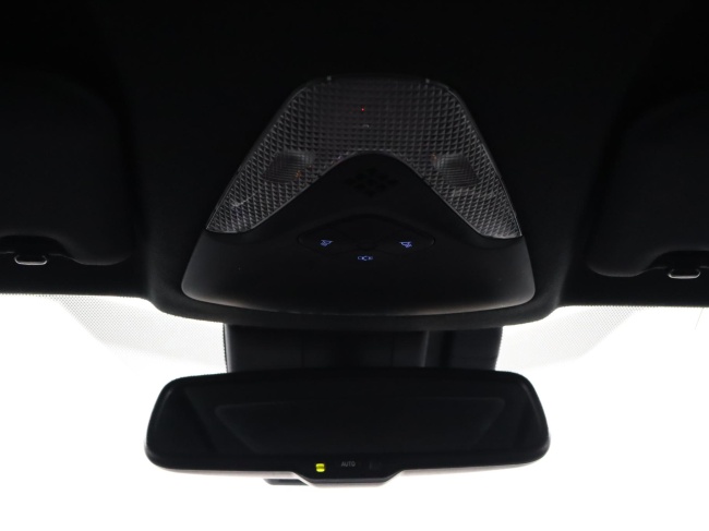 Toyota C-HR - 1.8 Hybrid Dynamic