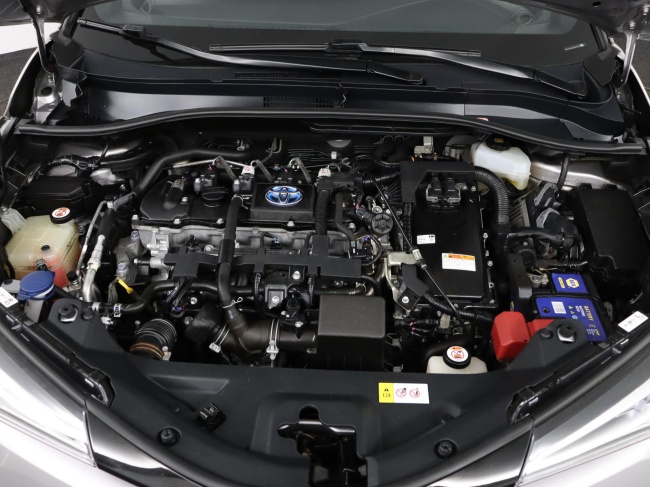 Toyota C-HR - 1.8 Hybrid Dynamic