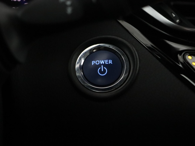 Toyota C-HR - 1.8 Hybrid Dynamic