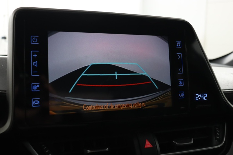 Toyota C-HR - 1.8 Hybrid Dynamic 9