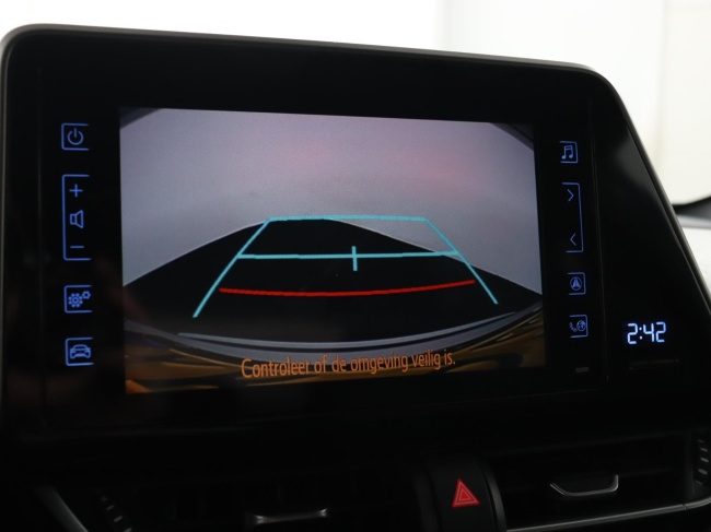 Toyota C-HR - 1.8 Hybrid Dynamic