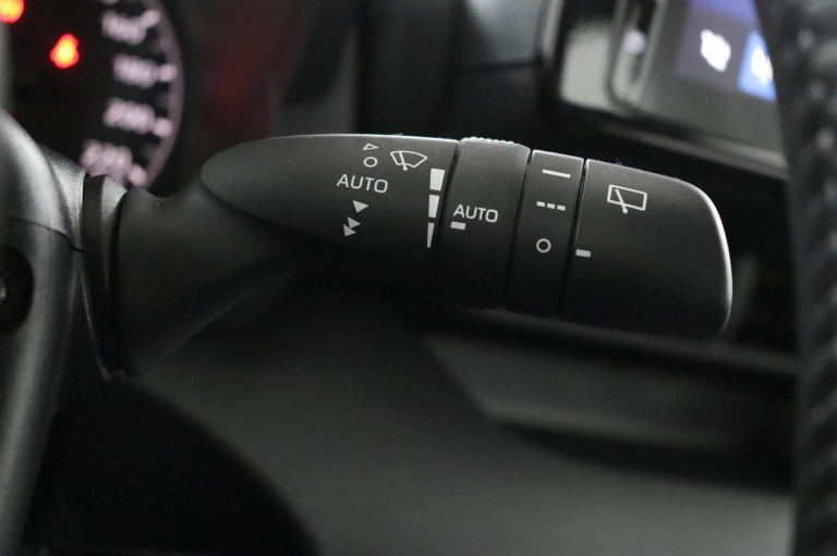Toyota Yaris - 1.5 Hybrid 115 Active 31