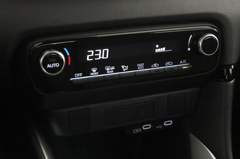 Toyota Yaris - 1.5 Hybrid 115 Active 7