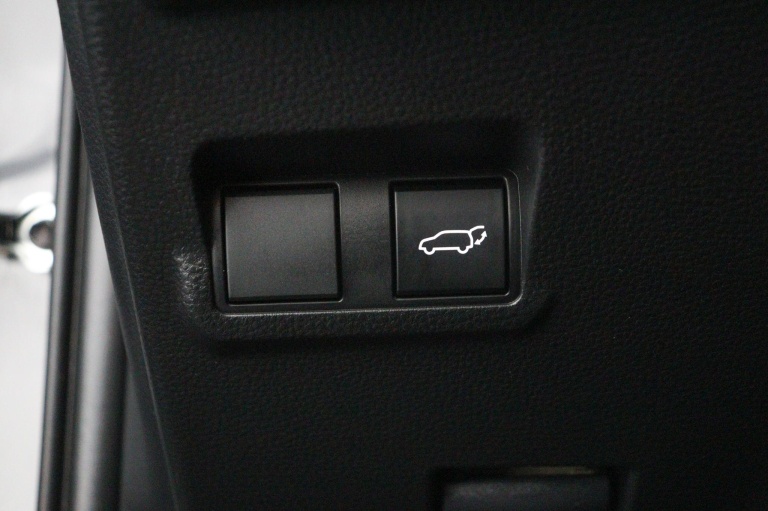 Toyota Corolla Cross - Hybrid 180 GR Sport 30