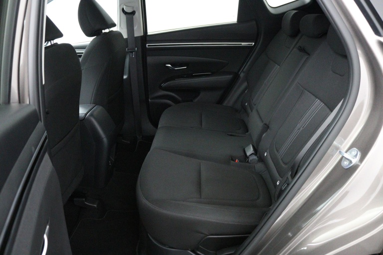 Hyundai Tucson - 1.6 T-GDI HEV Comfort 15