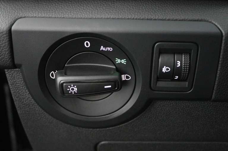 Volkswagen T-Cross - 1.0 TSI Life Edition 24