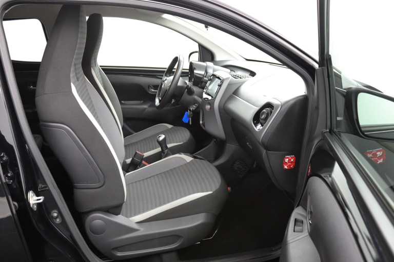 Toyota Aygo - 1.0 VVT-i x-joy 10