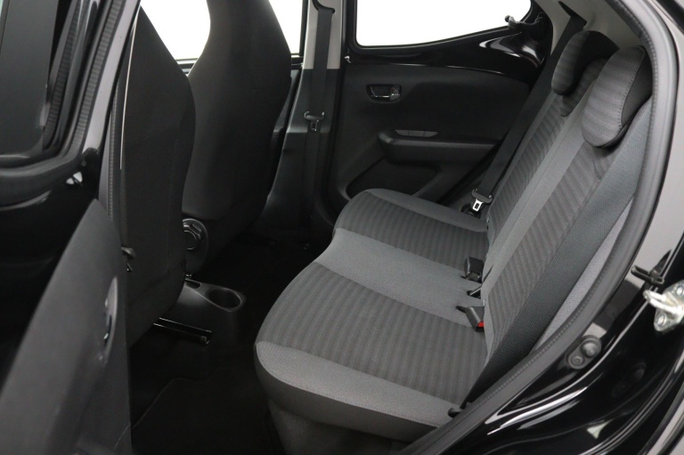 Toyota Aygo - 1.0 VVT-i x-joy 12