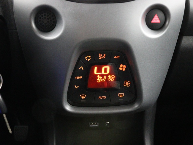 Toyota Aygo - 1.0 VVT-i x-joy