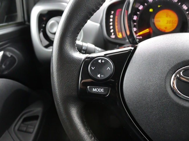 Toyota Aygo - 1.0 VVT-i x-joy