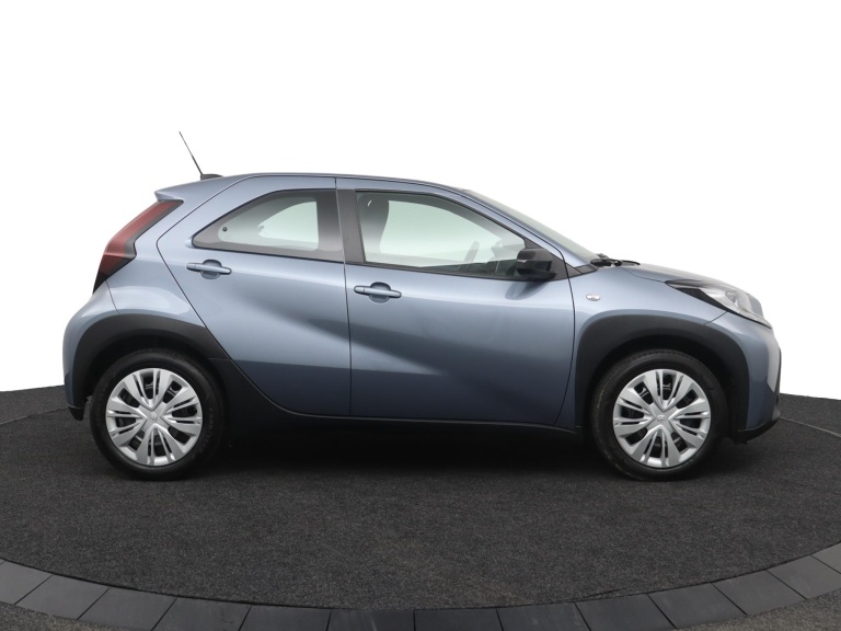 Toyota Aygo X - 1.0 VVT-i MT Play 13