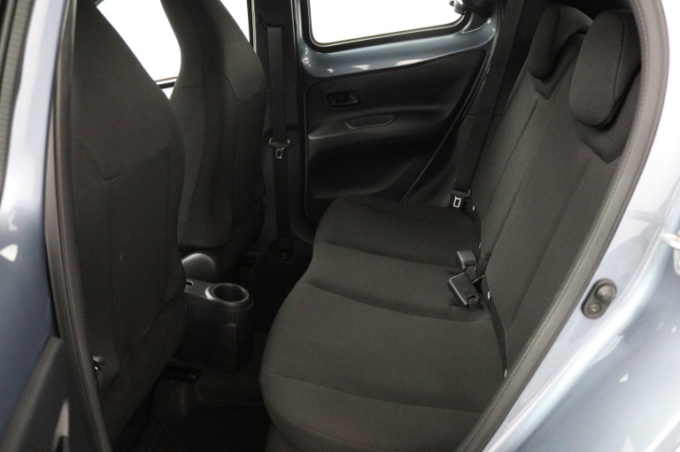 Toyota Aygo X - 1.0 VVT-i MT Play 18