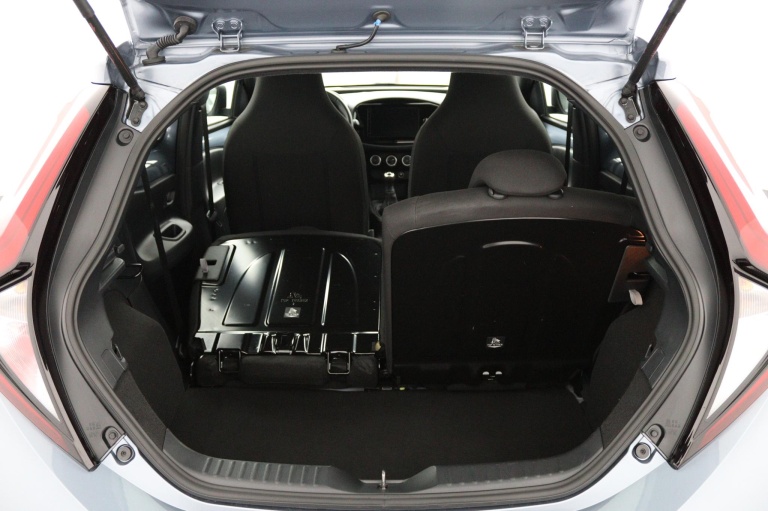 Toyota Aygo X - 1.0 VVT-i MT Play 24