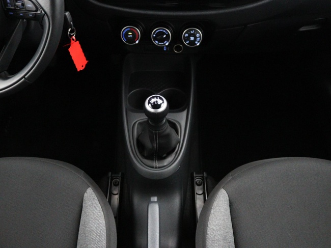 Toyota Aygo X - 1.0 VVT-i MT Play