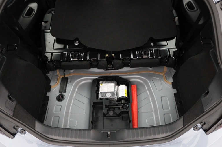 Toyota Aygo X - 1.0 VVT-i MT Play 32