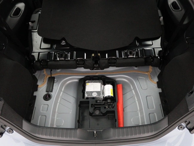 Toyota Aygo X - 1.0 VVT-i MT Play