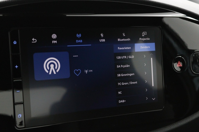 Toyota Aygo X - 1.0 VVT-i MT Play 8