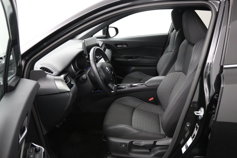 Toyota C-HR - 1.8 Hybrid Executive 17