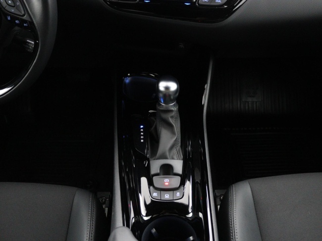 Toyota C-HR - 1.8 Hybrid Executive