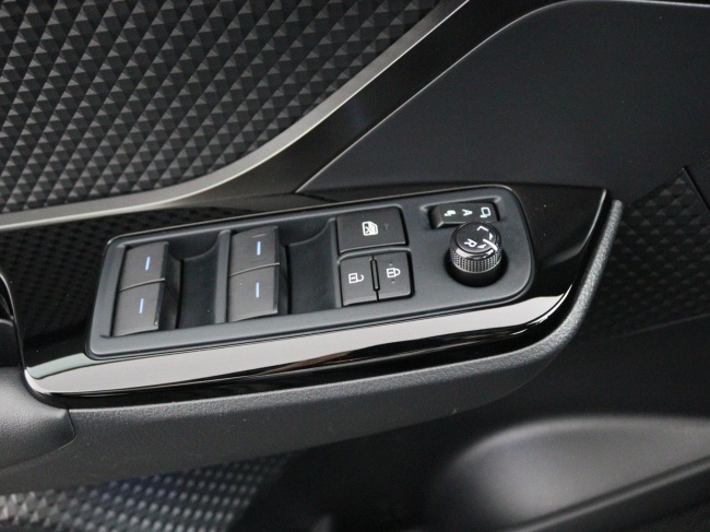 Toyota C-HR - 1.8 Hybrid Executive