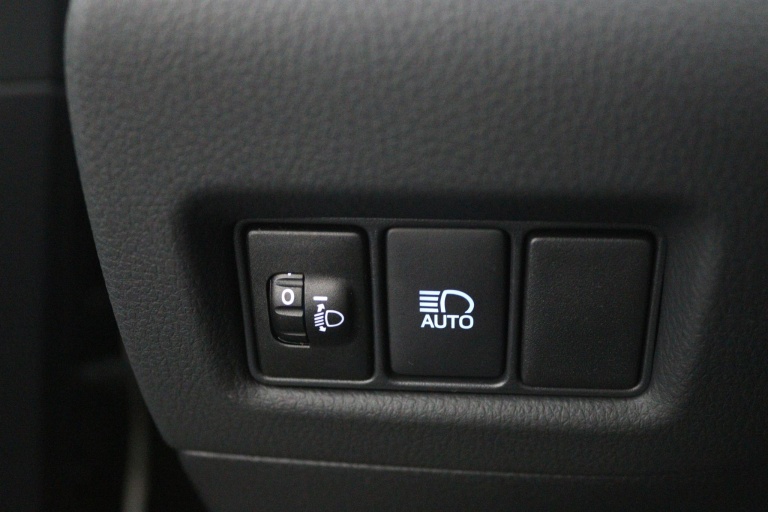 Toyota C-HR - 1.8 Hybrid Executive 29