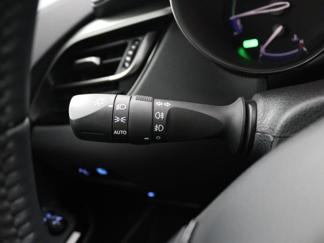 Toyota C-HR - 1.8 Hybrid Executive