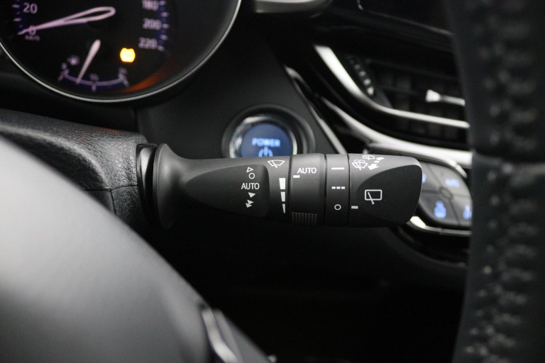 Toyota C-HR - 1.8 Hybrid Executive 31