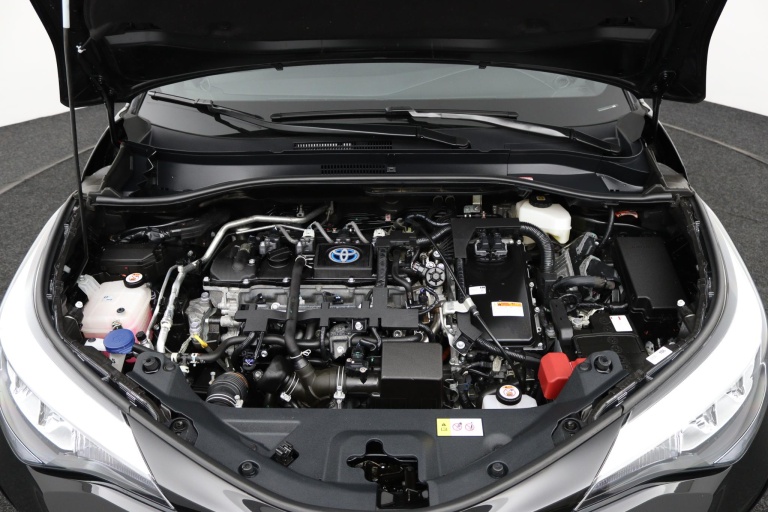 Toyota C-HR - 1.8 Hybrid Executive 34