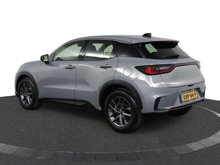 Lexus LBX - Business Line 2WD  12