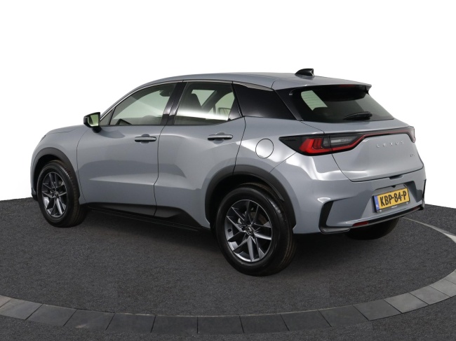 Lexus LBX - Business Line 2WD 