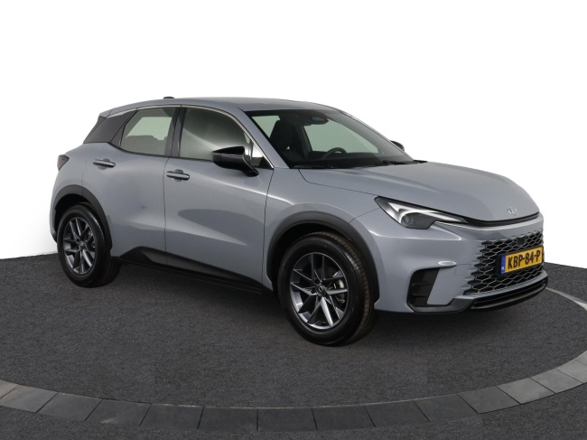 Lexus LBX - Business Line 2WD 