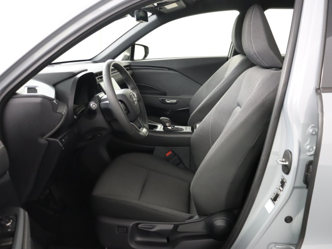 Lexus LBX - Business Line 2WD 