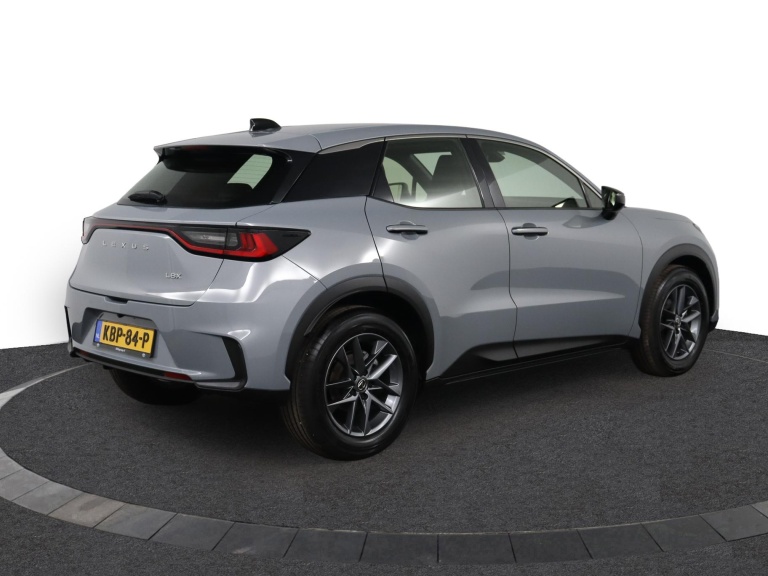 Lexus LBX - Business Line 2WD  2