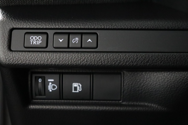 Lexus LBX - Business Line 2WD  29