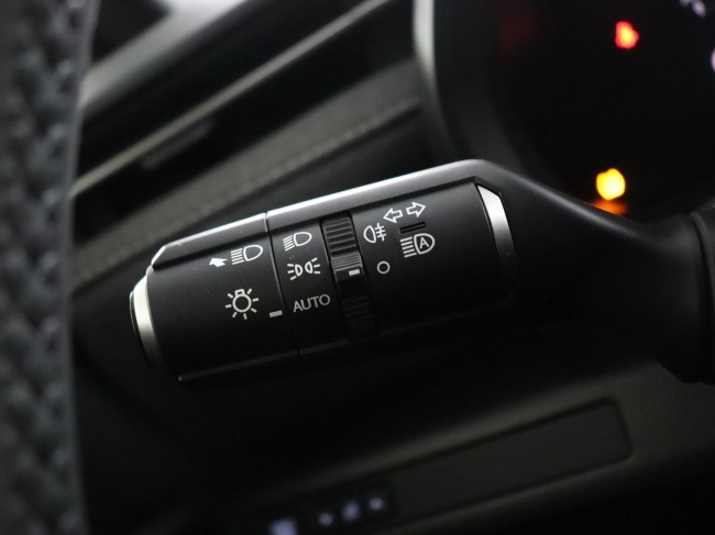 Lexus LBX - Business Line 2WD 