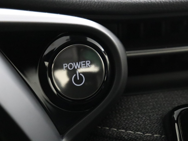 Lexus LBX - Business Line 2WD 