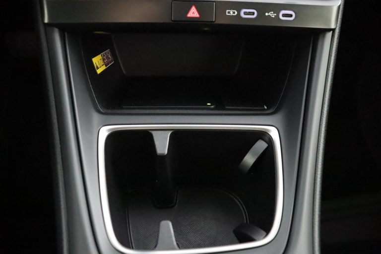 Lexus LBX - Business Line 2WD  42