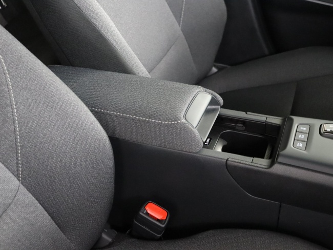 Lexus LBX - Business Line 2WD 