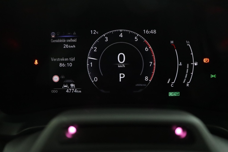 Lexus LBX - Business Line 2WD  6