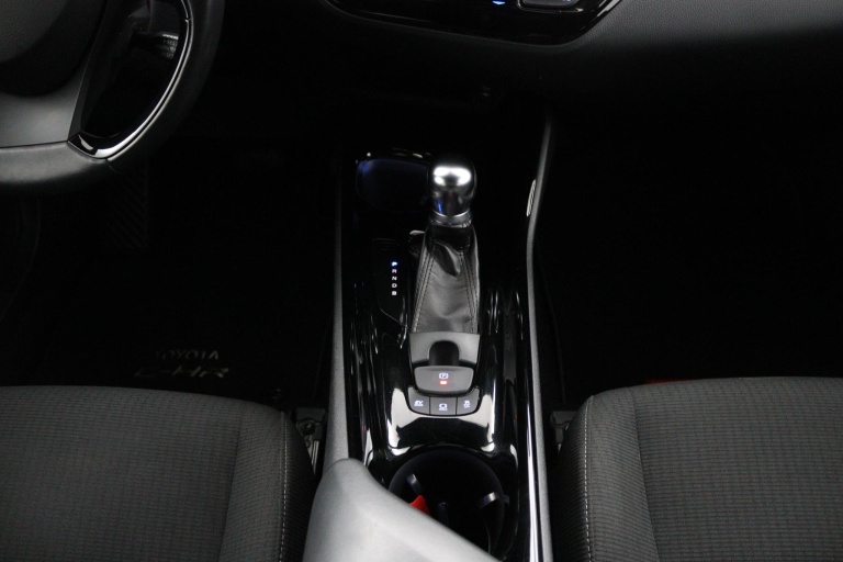 Toyota C-HR - 1.8 Hybrid Bi-Tone 26