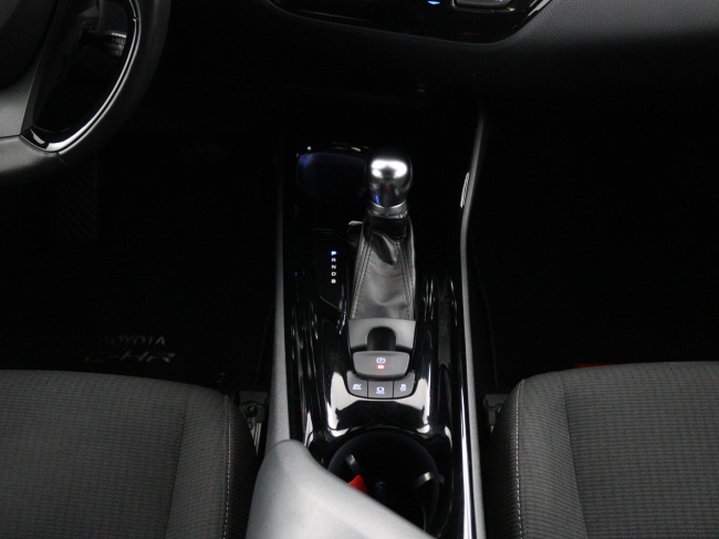 Toyota C-HR - 1.8 Hybrid Bi-Tone