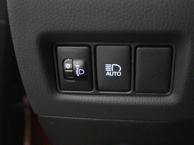 Toyota C-HR - 1.8 Hybrid Bi-Tone